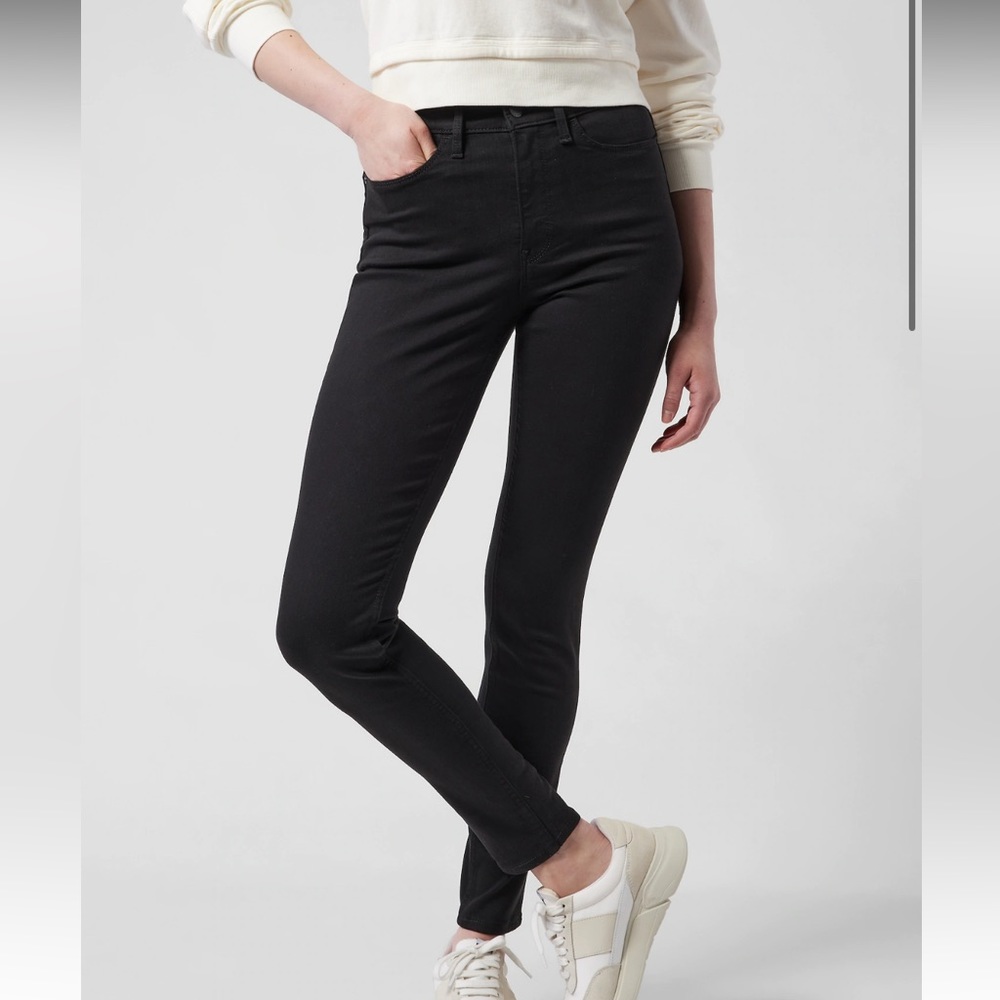 Athleta Flex Ultra Skinny Jean in “Black”